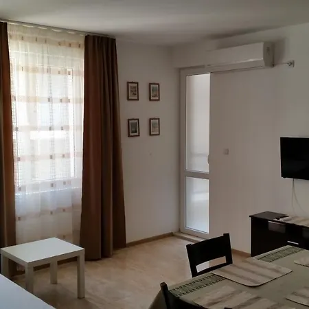 Geniko Apartment *