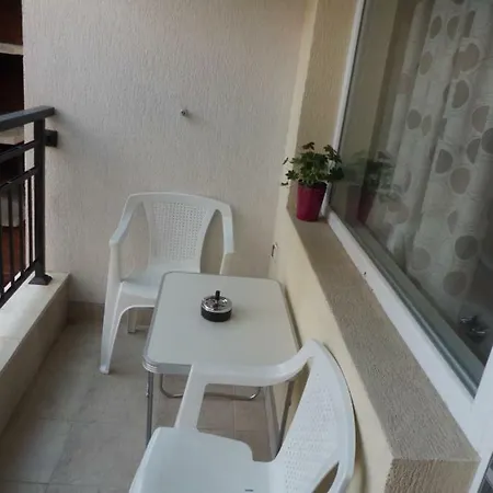 Apartment Geniko *