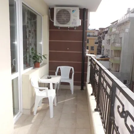 Geniko Apartment Pomorie