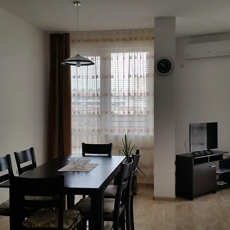 Geniko Apartment